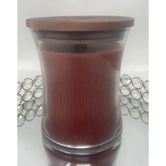 Copied - Huntington Home TimberWick Cinnamon Wreath SCENT 10OZ Wick Candle - Picture 3 of 4